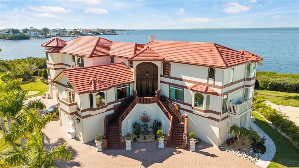En Venta: $5,100,000 (6 camas, 5 baños, 6595 Pies cuadrados)