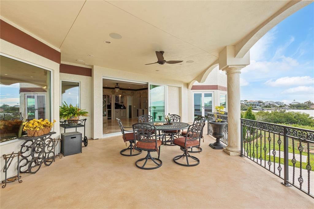 En Venta: $5,100,000 (6 camas, 5 baños, 6595 Pies cuadrados)