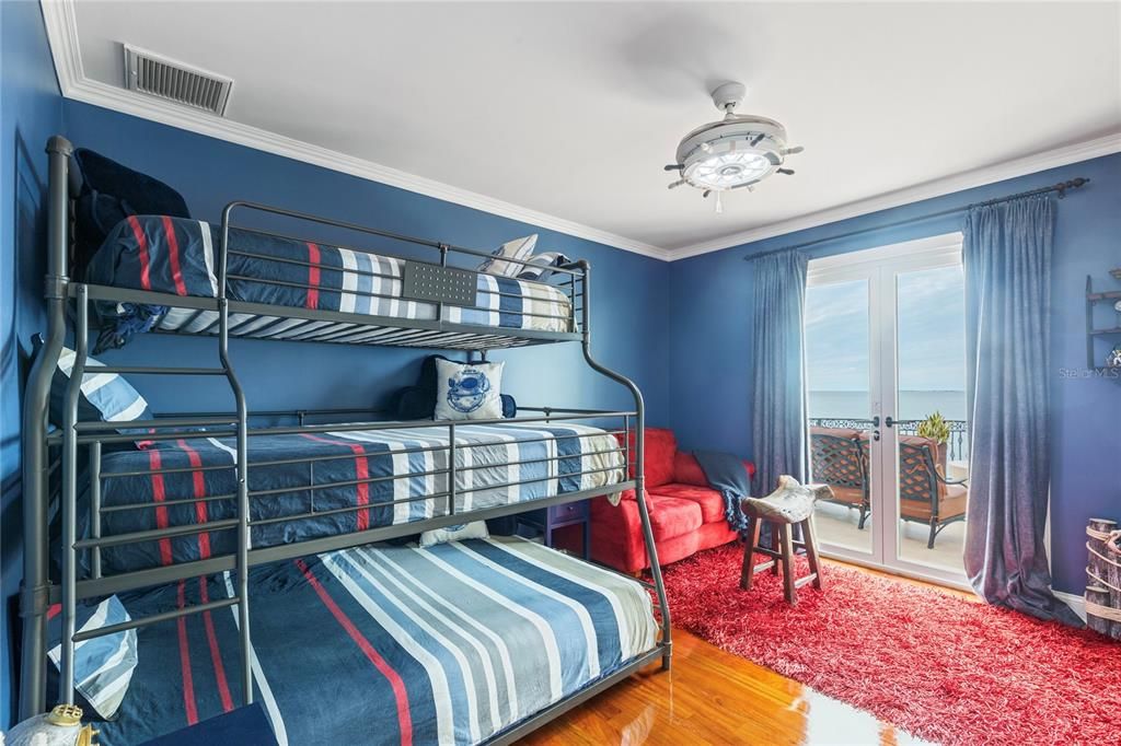 En Venta: $5,100,000 (6 camas, 5 baños, 6595 Pies cuadrados)
