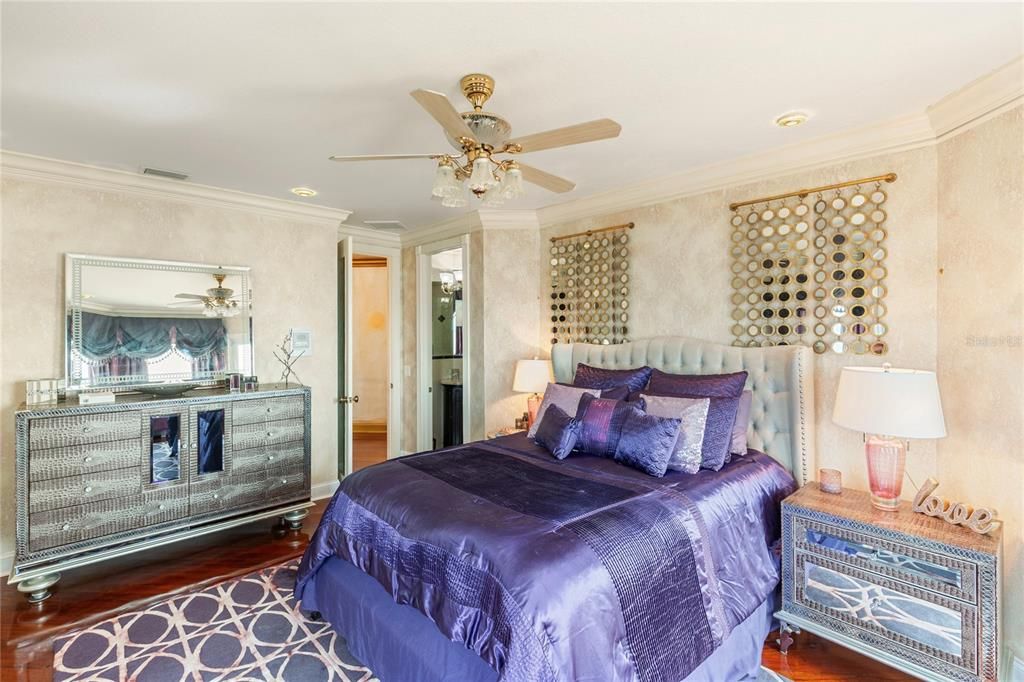 En Venta: $5,100,000 (6 camas, 5 baños, 6595 Pies cuadrados)