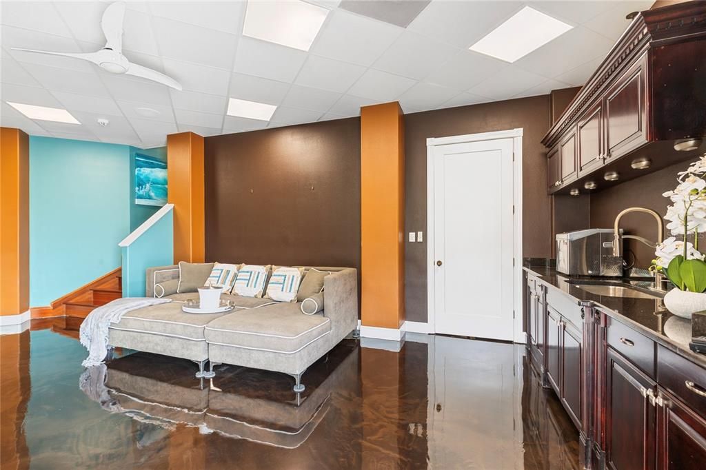 En Venta: $5,100,000 (6 camas, 5 baños, 6595 Pies cuadrados)