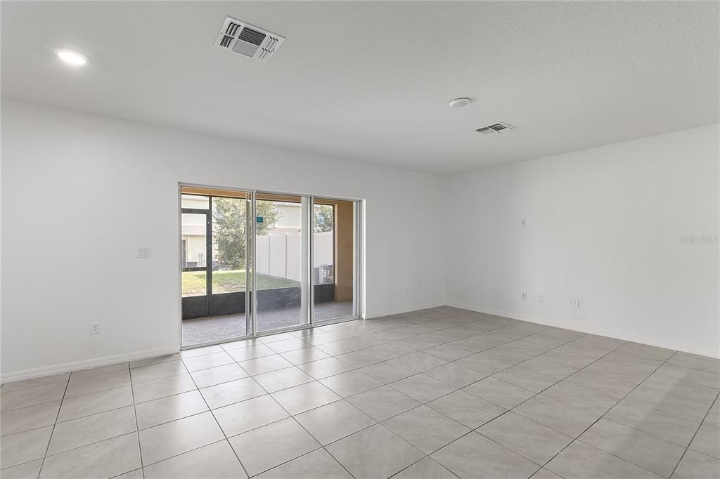 For Sale: $297,000 (3 beds, 2 baths, 1530 Square Feet)