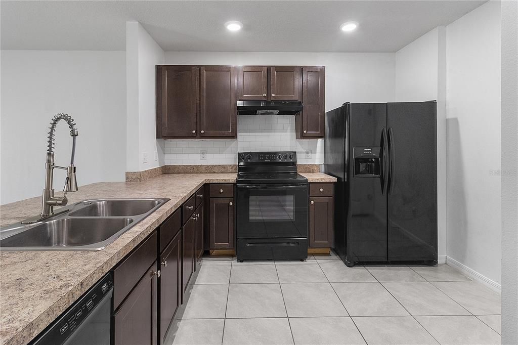 For Sale: $297,000 (3 beds, 2 baths, 1530 Square Feet)
