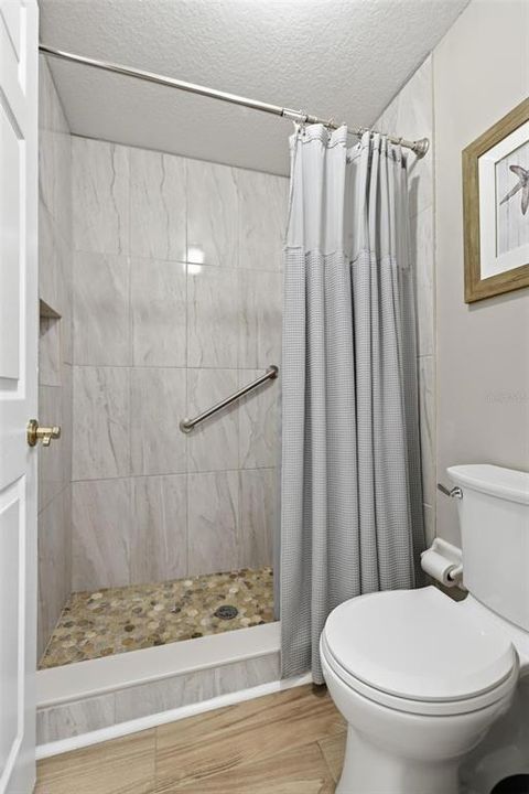 For Sale: $360,000 (3 beds, 2 baths, 1380 Square Feet)