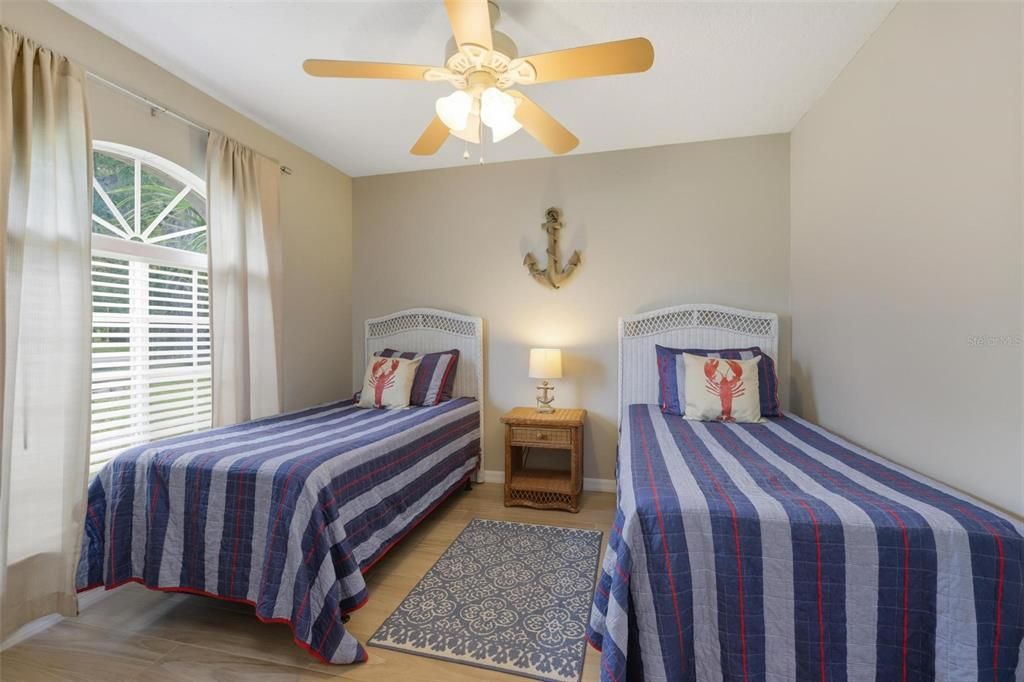 For Sale: $360,000 (3 beds, 2 baths, 1380 Square Feet)