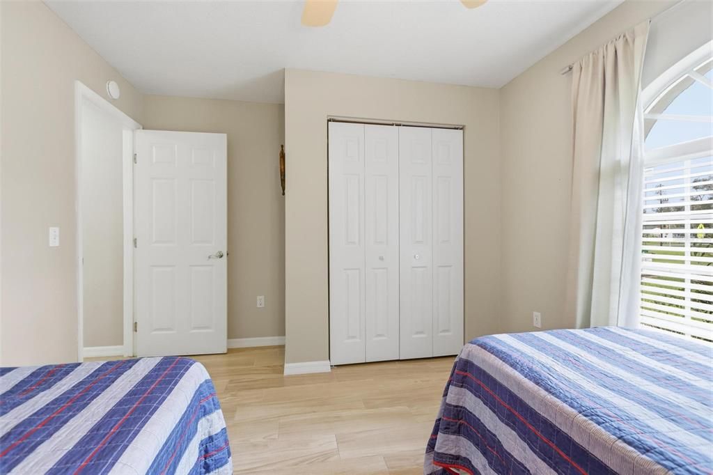For Sale: $360,000 (3 beds, 2 baths, 1380 Square Feet)