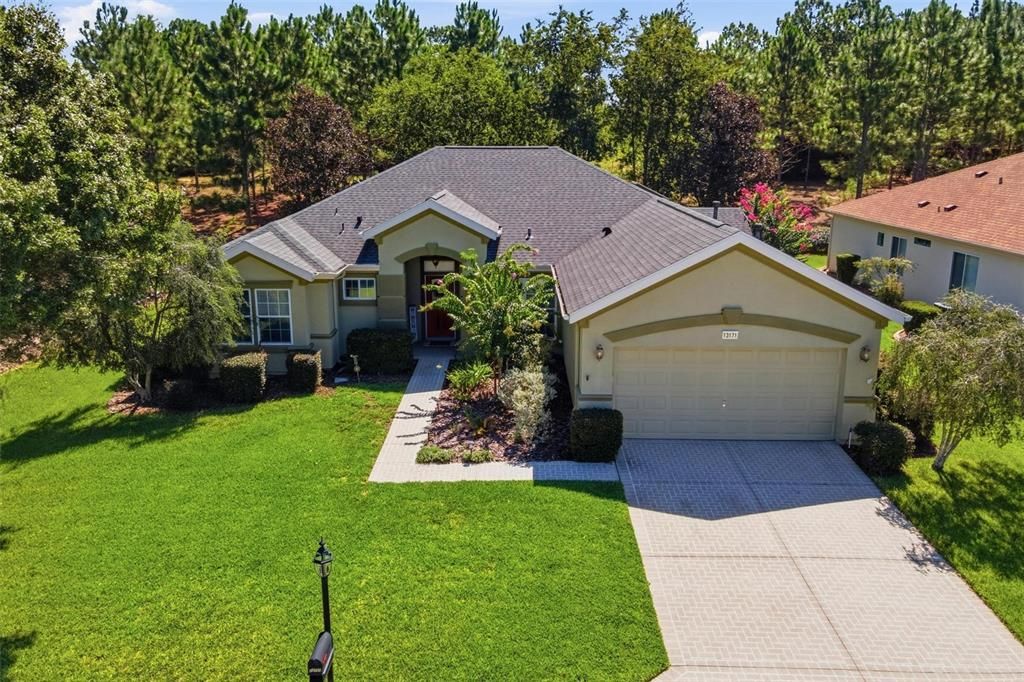 For Sale: $349,000 (2 beds, 2 baths, 2121 Square Feet)