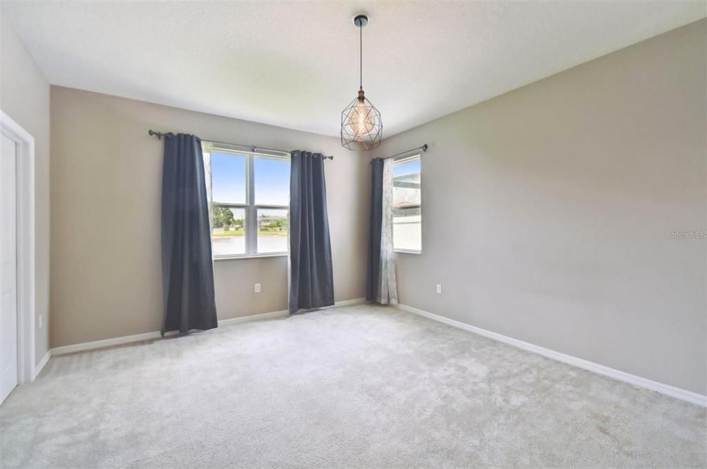For Rent: $2,900 (4 beds, 2 baths, 1978 Square Feet)