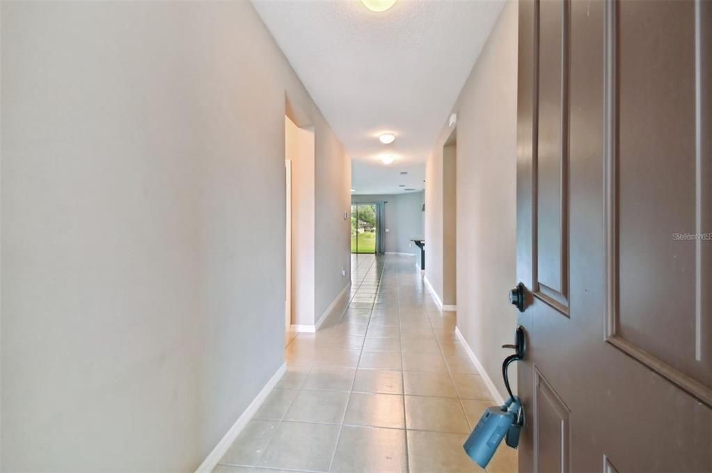 For Rent: $2,900 (4 beds, 2 baths, 1978 Square Feet)