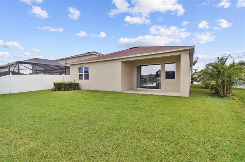For Rent: $2,900 (4 beds, 2 baths, 1978 Square Feet)
