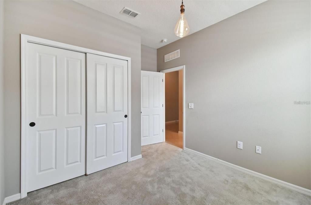 For Rent: $2,900 (4 beds, 2 baths, 1978 Square Feet)