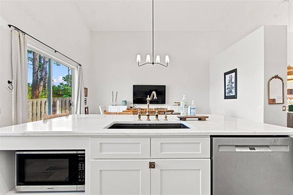 For Sale: $529,000 (4 beds, 2 baths, 2299 Square Feet)