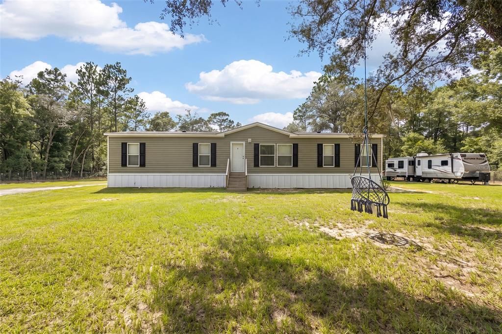 For Sale: $244,900 (4 beds, 2 baths, 1560 Square Feet)