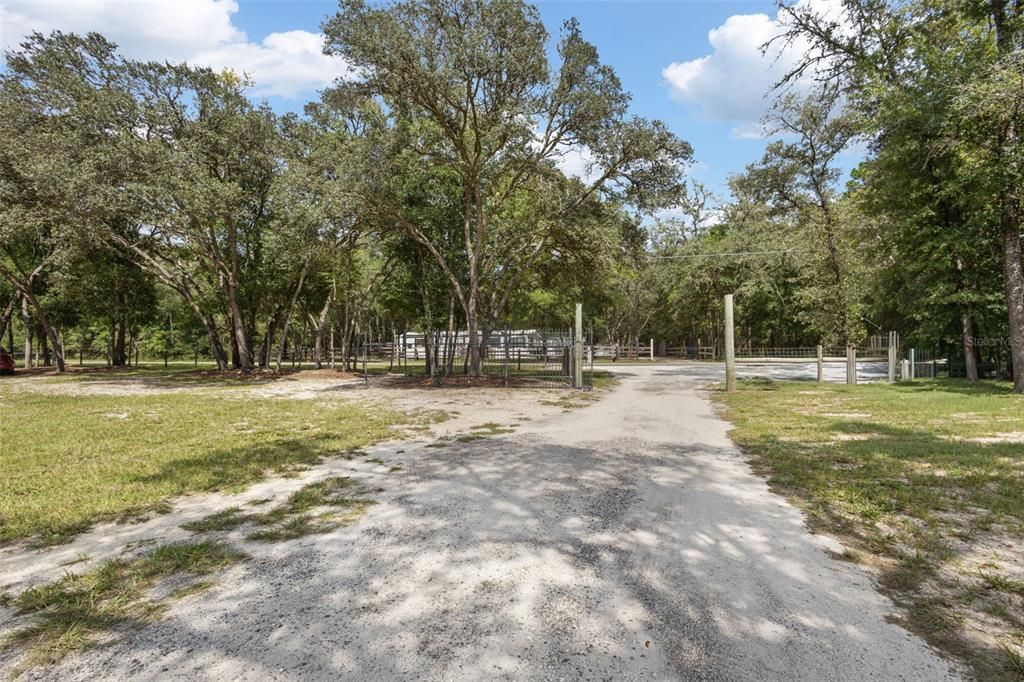For Sale: $244,900 (4 beds, 2 baths, 1560 Square Feet)