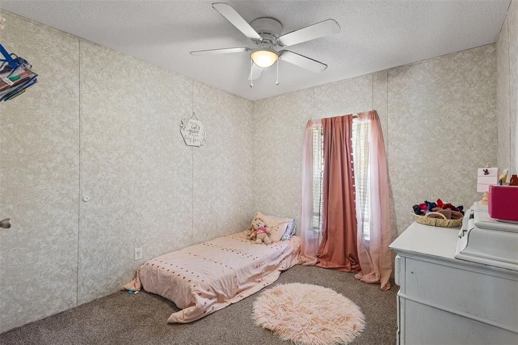 For Sale: $244,900 (4 beds, 2 baths, 1560 Square Feet)
