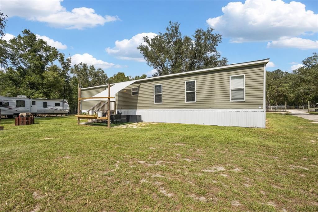 For Sale: $244,900 (4 beds, 2 baths, 1560 Square Feet)