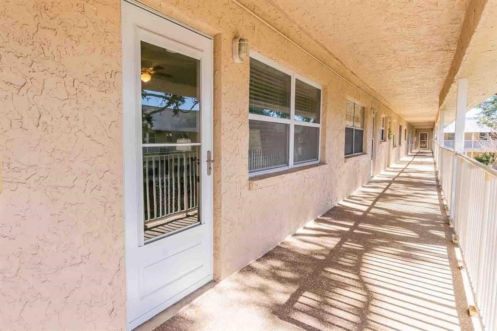 For Rent: $1,400 (2 beds, 1 baths, 1010 Square Feet)