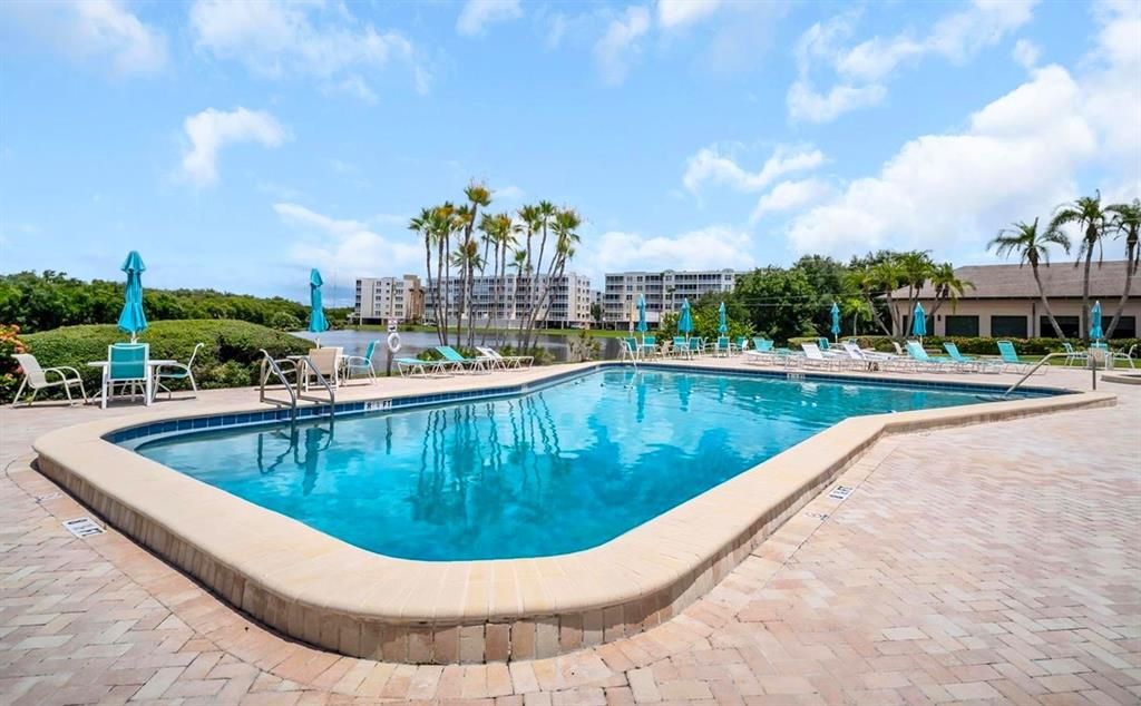 For Rent: $1,400 (2 beds, 1 baths, 1010 Square Feet)