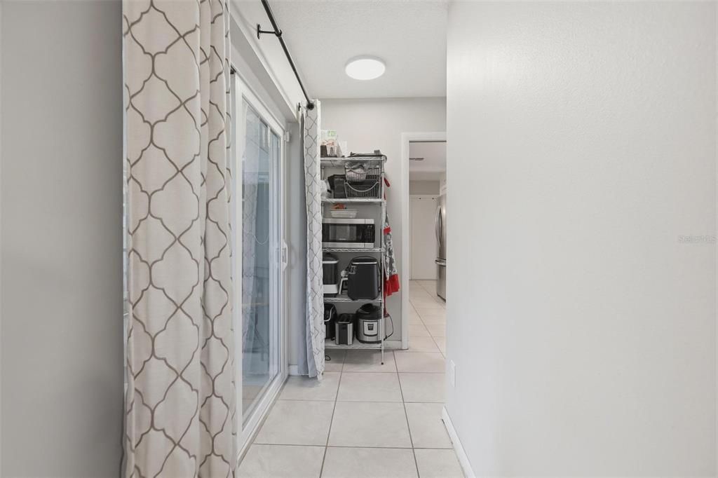 For Sale: $365,000 (3 beds, 2 baths, 1606 Square Feet)