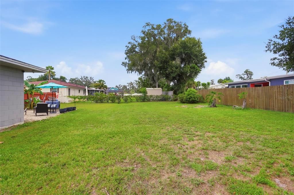 For Sale: $365,000 (3 beds, 2 baths, 1606 Square Feet)