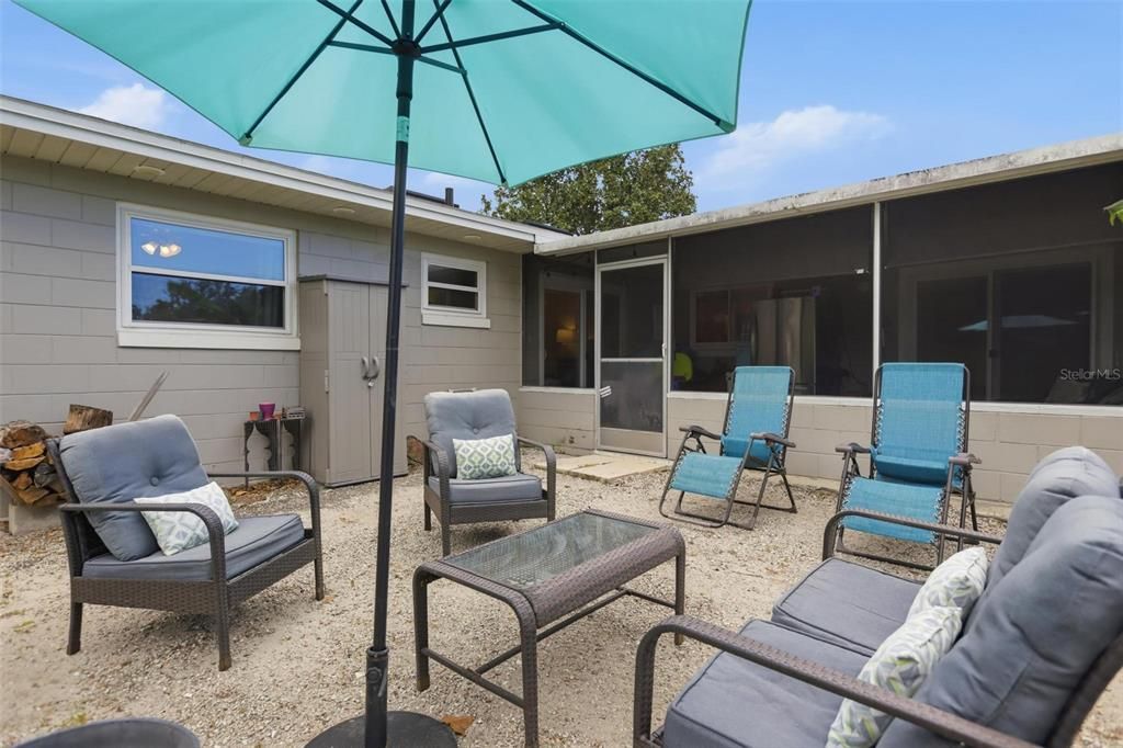 For Sale: $365,000 (3 beds, 2 baths, 1606 Square Feet)
