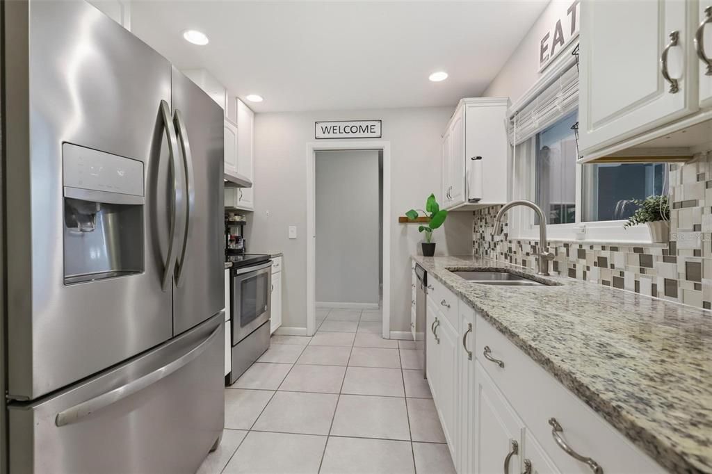 For Sale: $365,000 (3 beds, 2 baths, 1606 Square Feet)