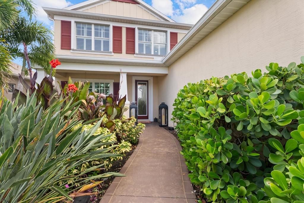 For Sale: $775,000 (4 beds, 2 baths, 2600 Square Feet)