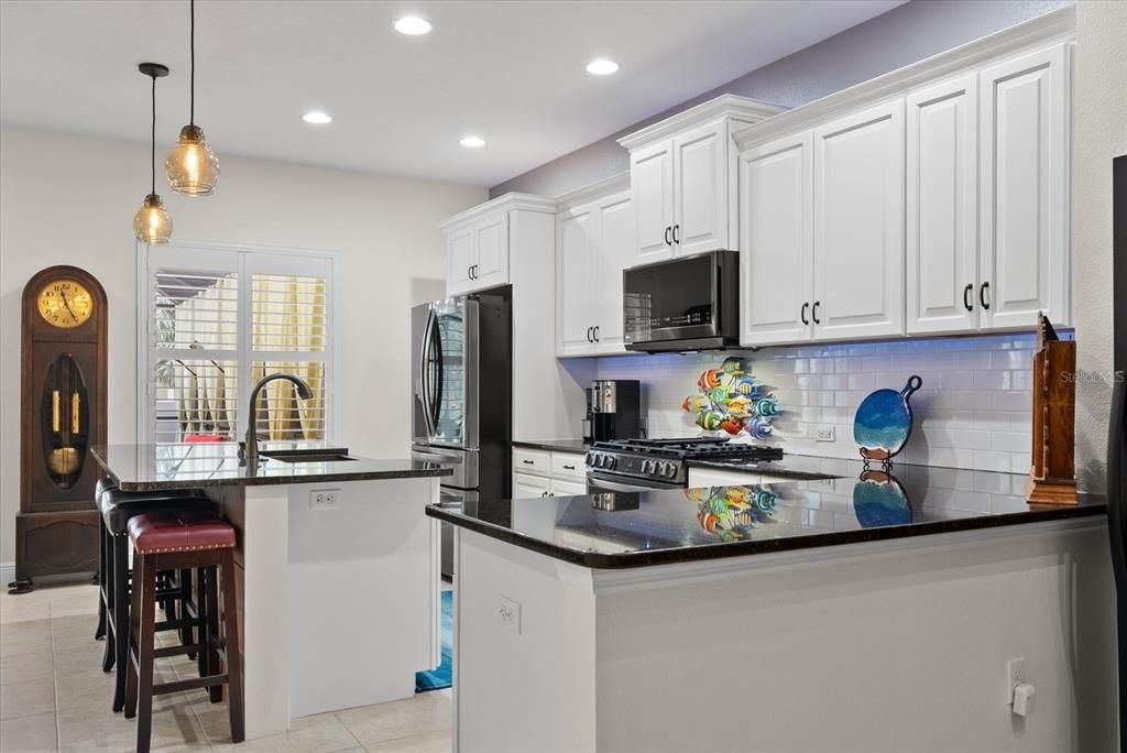 For Sale: $775,000 (4 beds, 2 baths, 2600 Square Feet)