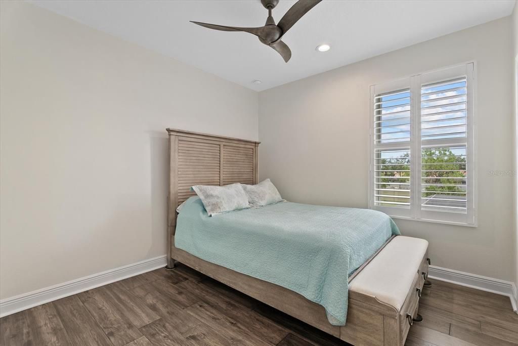 For Sale: $775,000 (4 beds, 2 baths, 2600 Square Feet)