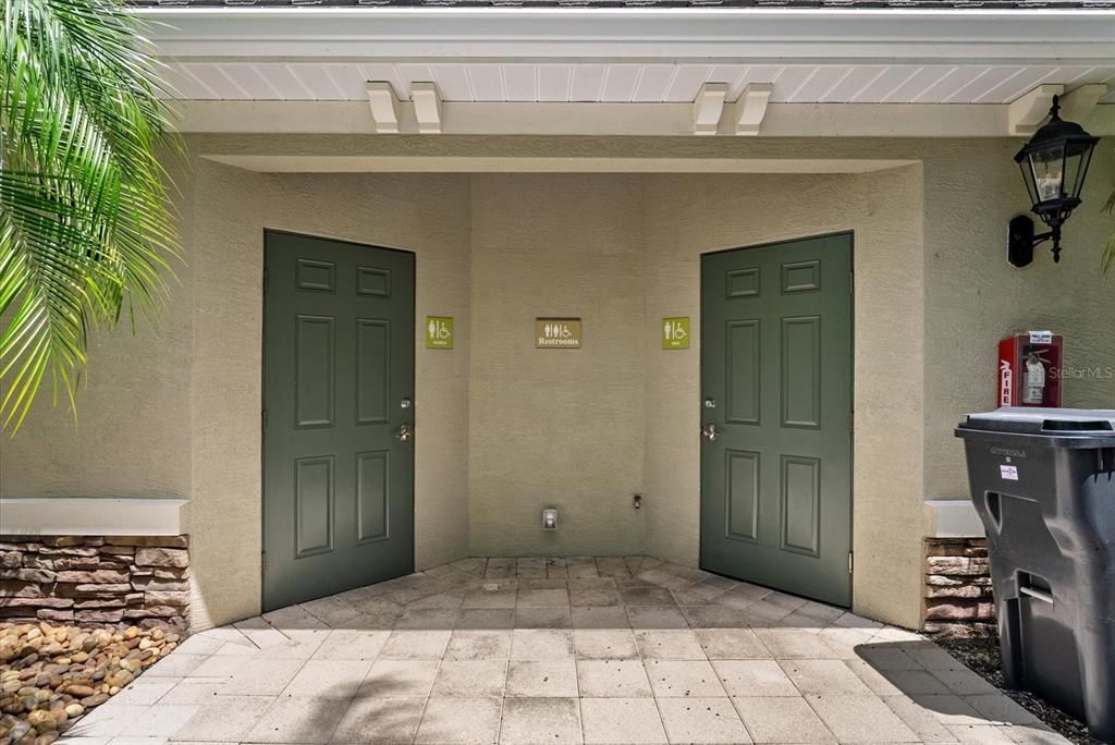 For Sale: $775,000 (4 beds, 2 baths, 2600 Square Feet)