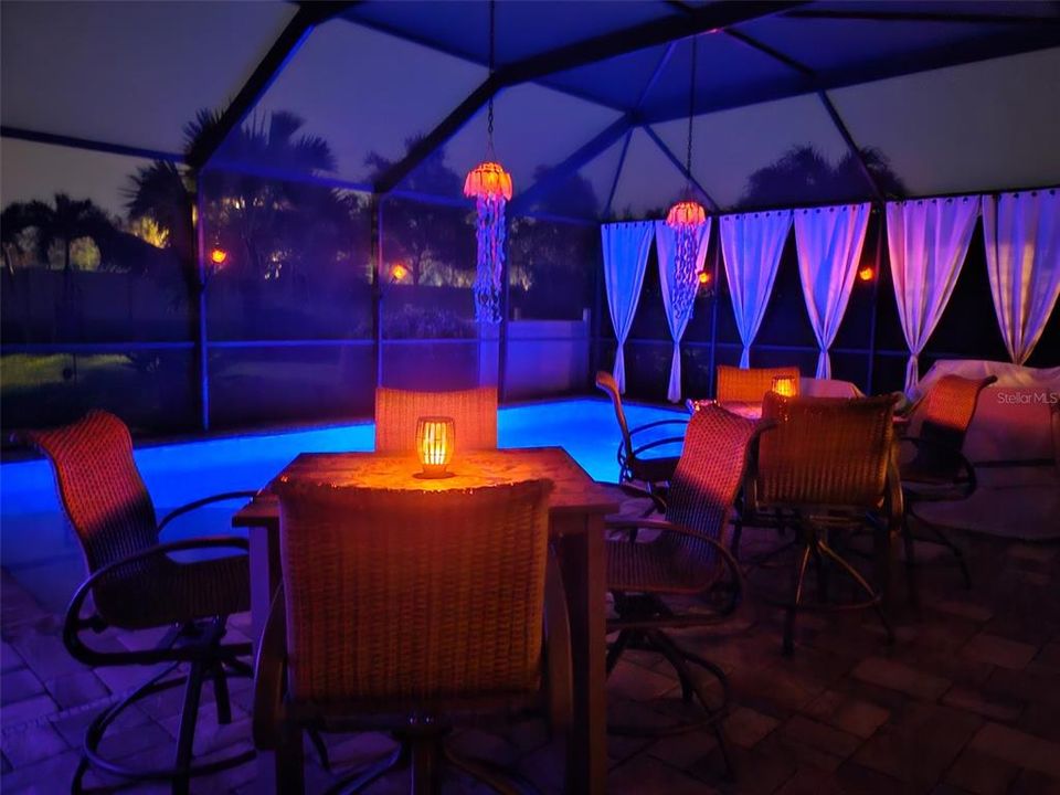 For Sale: $775,000 (4 beds, 2 baths, 2600 Square Feet)