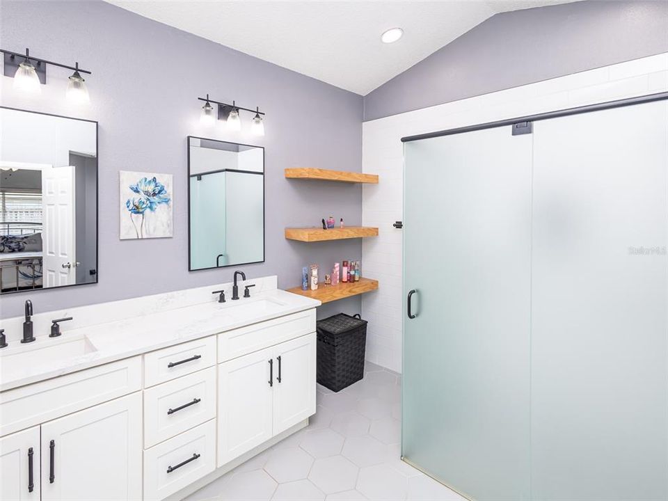 For Sale: $475,000 (4 beds, 2 baths, 1979 Square Feet)