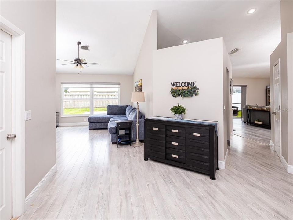 For Sale: $475,000 (4 beds, 2 baths, 1979 Square Feet)