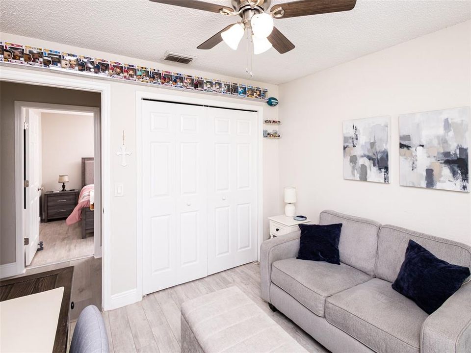 For Sale: $475,000 (4 beds, 2 baths, 1979 Square Feet)