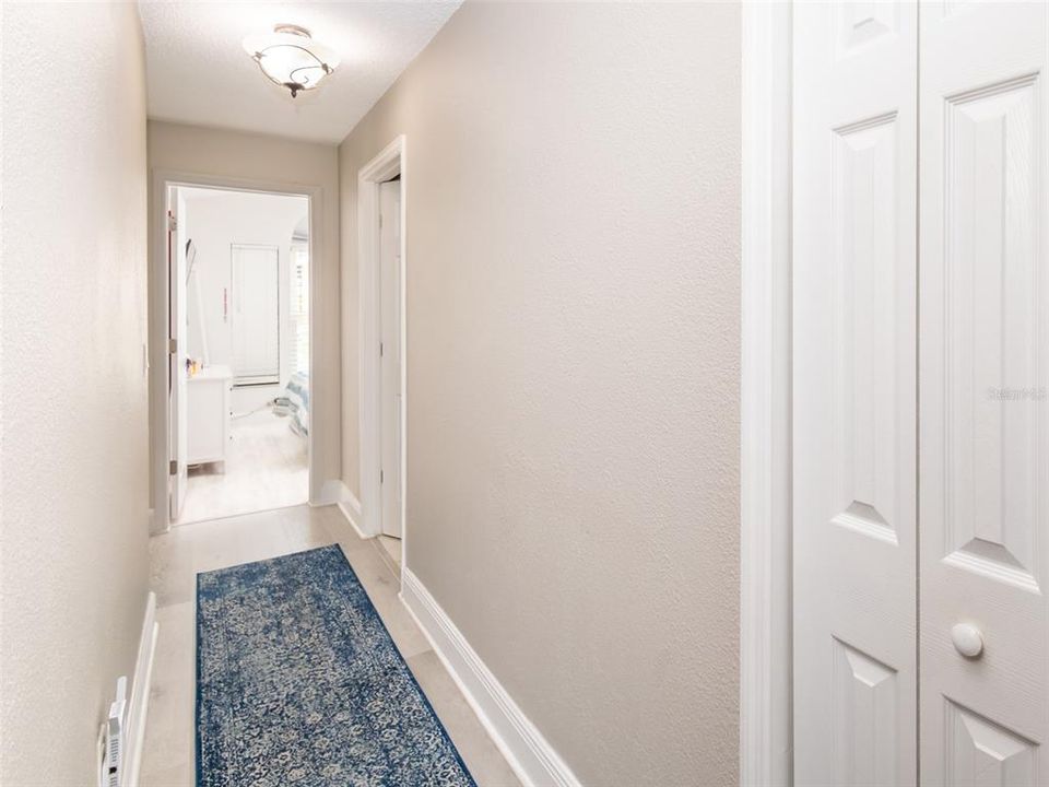 For Sale: $475,000 (4 beds, 2 baths, 1979 Square Feet)
