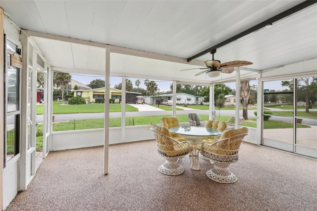 For Sale: $217,000 (2 beds, 2 baths, 1149 Square Feet)