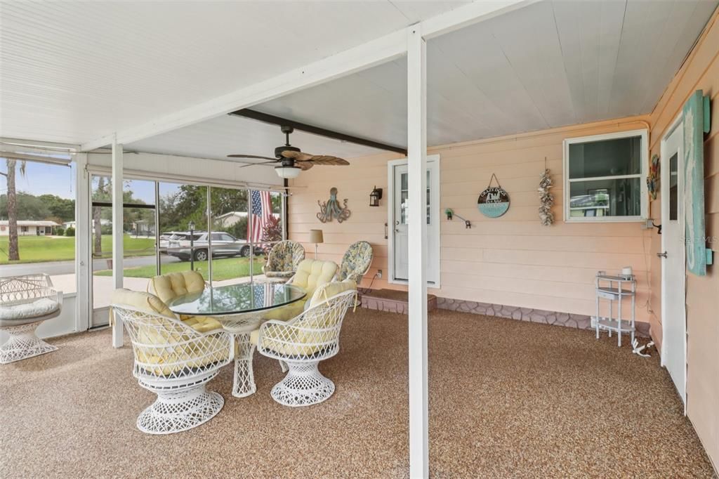For Sale: $217,000 (2 beds, 2 baths, 1149 Square Feet)