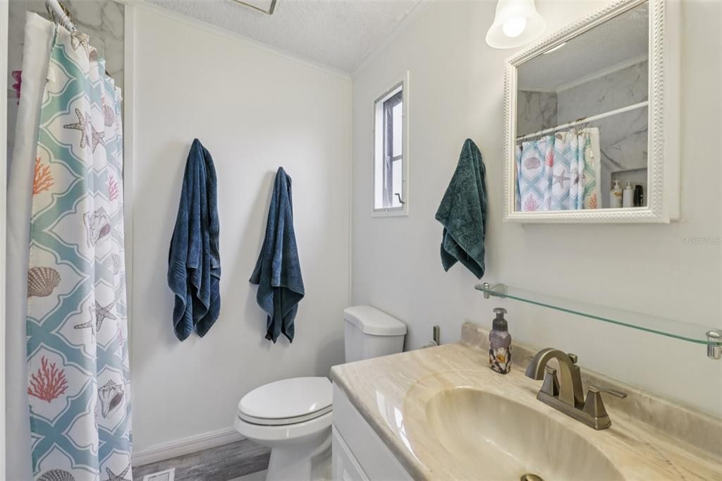 For Sale: $217,000 (2 beds, 2 baths, 1149 Square Feet)