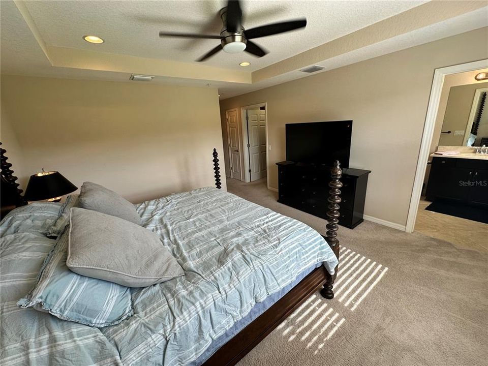 For Rent: $2,700 (3 beds, 2 baths, 1381 Square Feet)
