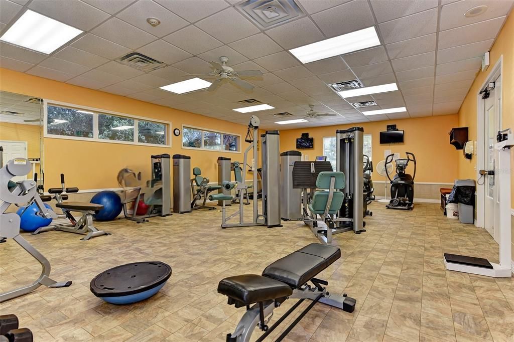 For Rent: $2,700 (3 beds, 2 baths, 1381 Square Feet)