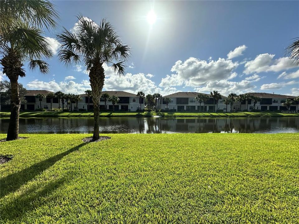 For Rent: $2,700 (3 beds, 2 baths, 1381 Square Feet)