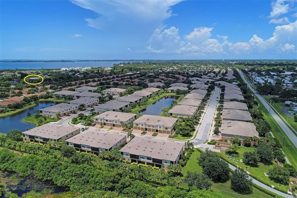For Rent: $2,700 (3 beds, 2 baths, 1381 Square Feet)