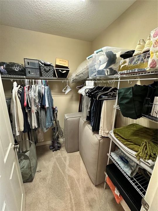 For Rent: $2,700 (3 beds, 2 baths, 1381 Square Feet)