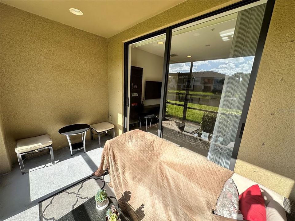 For Rent: $2,700 (3 beds, 2 baths, 1381 Square Feet)