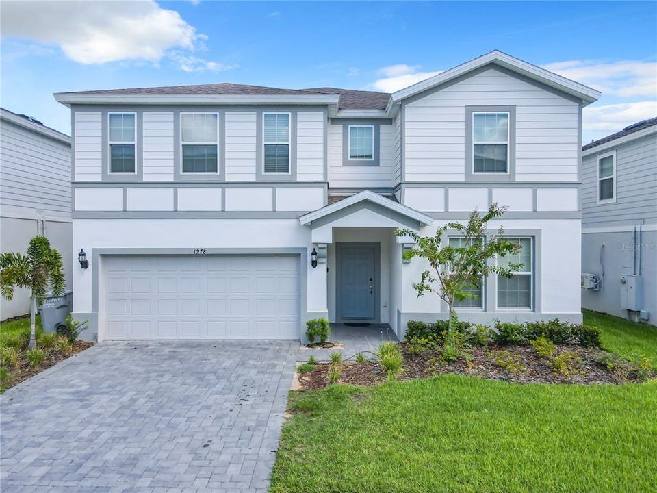 For Sale: $945,000 (10 beds, 8 baths, 4399 Square Feet)