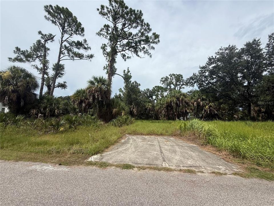 En Venta: $60,000 (0.23 acres)