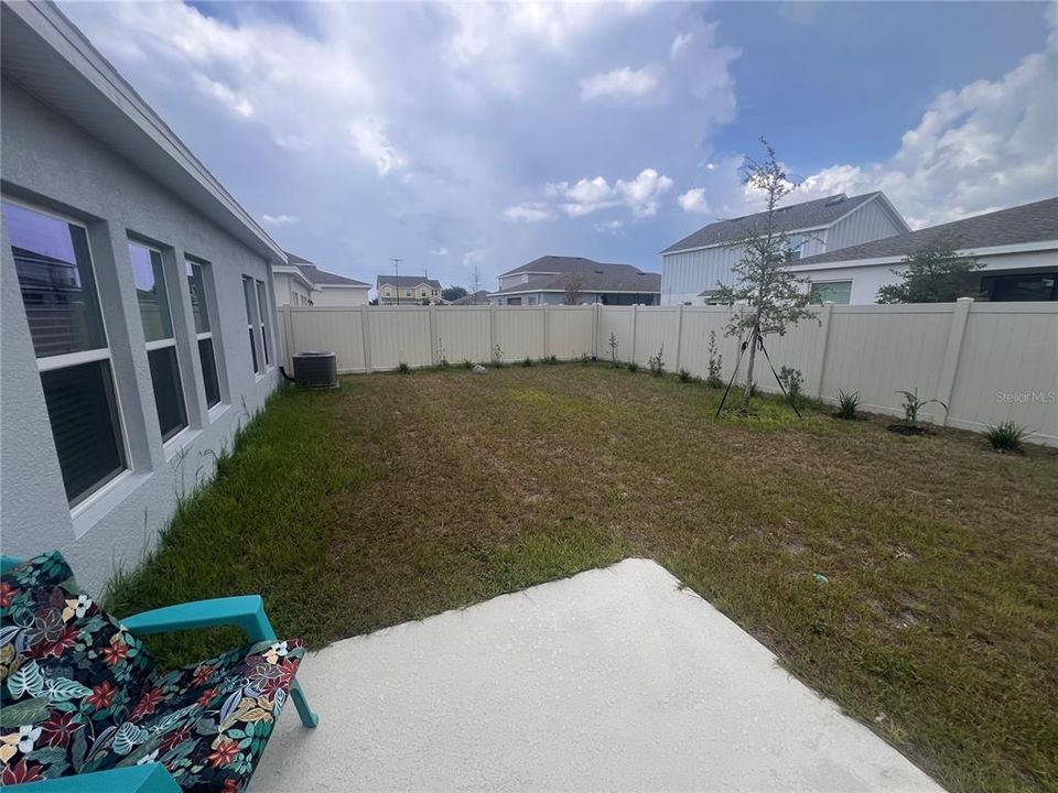 For Sale: $300,000 (4 beds, 2 baths, 1955 Square Feet)