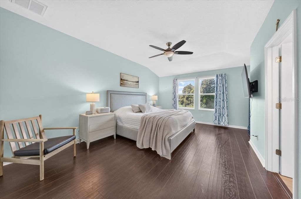 For Sale: $529,000 (3 beds, 2 baths, 2200 Square Feet)
