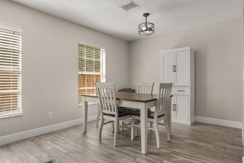 For Sale: $399,999 (3 beds, 2 baths, 1436 Square Feet)