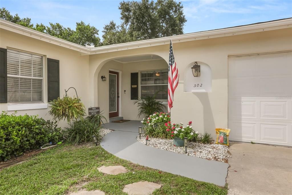 For Sale: $399,999 (3 beds, 2 baths, 1436 Square Feet)